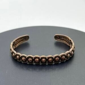 Vintage Copper Repousse Design Southwest Dotted Arrows Cuff Bracelet 1960s